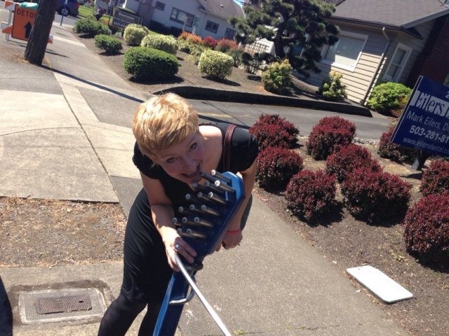 943759_10151372210122190_310328116_n